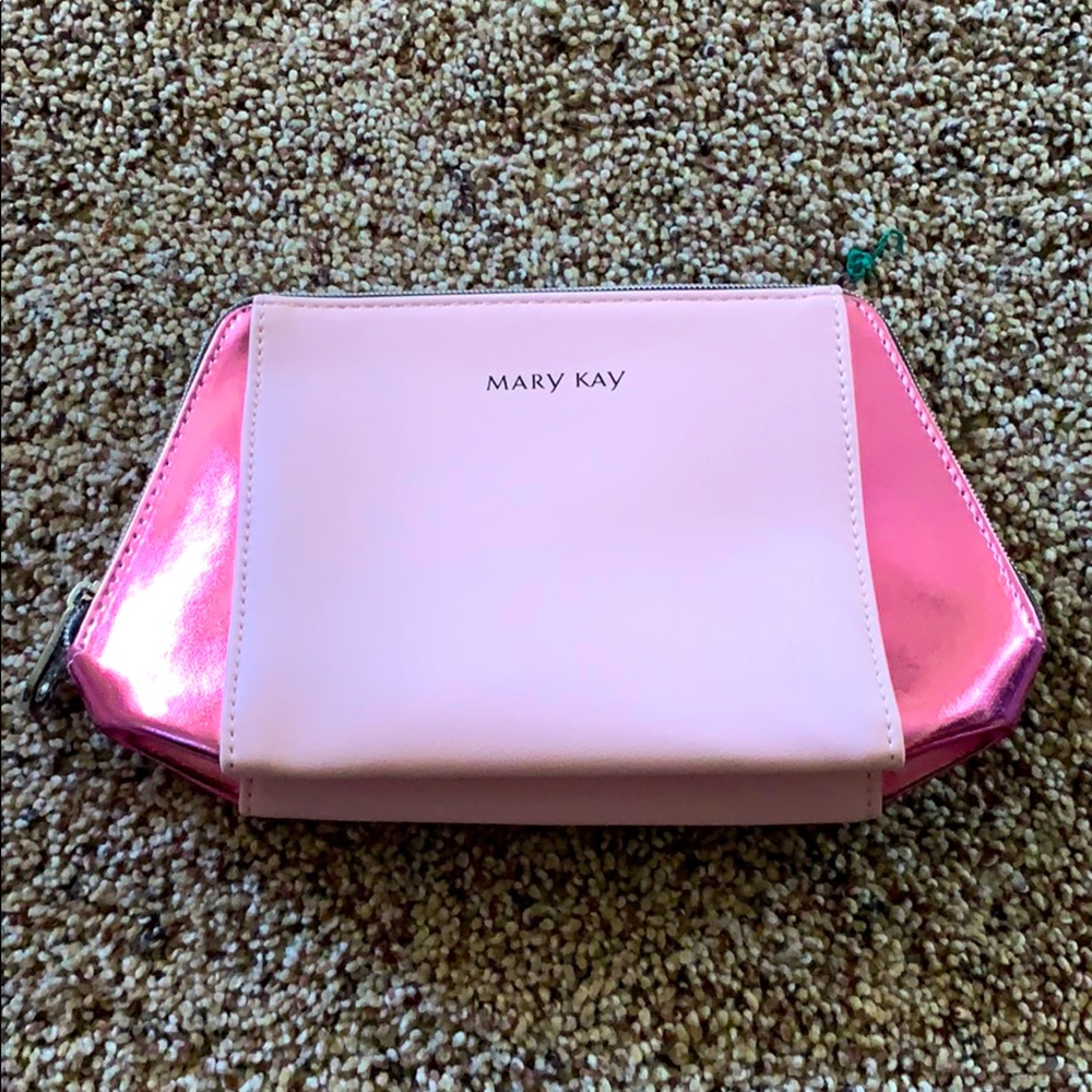 Mary Kay limited edition cosmetic bag